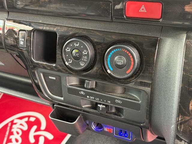 0805275A30260911W00119.jpg