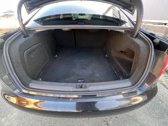 0810013A30260708W00103.jpg