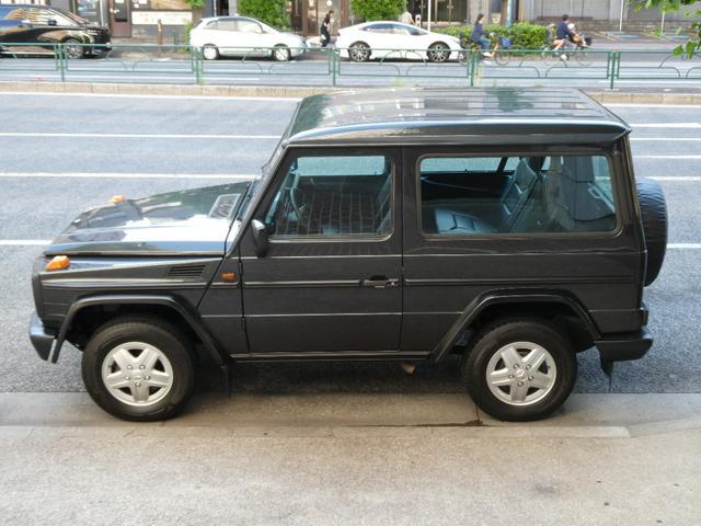 9572480A30260506W00108.jpg