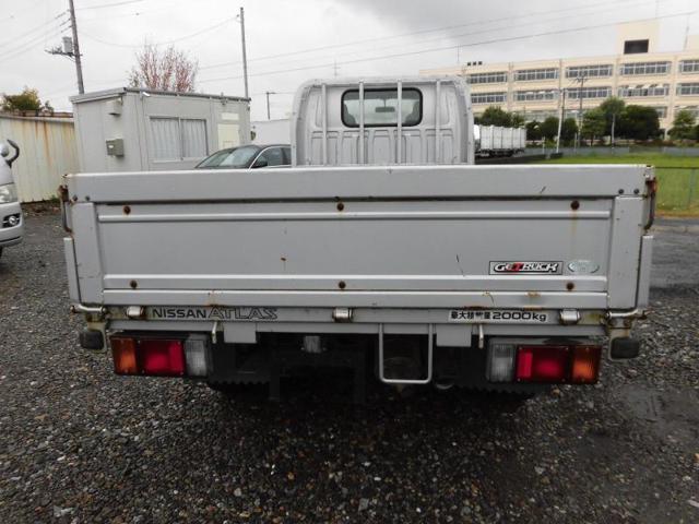cda33e1eec942d61f210bf0d5a65dba0.jpg