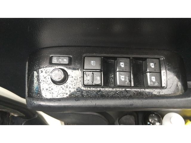 0200852A30260921W00114.jpg