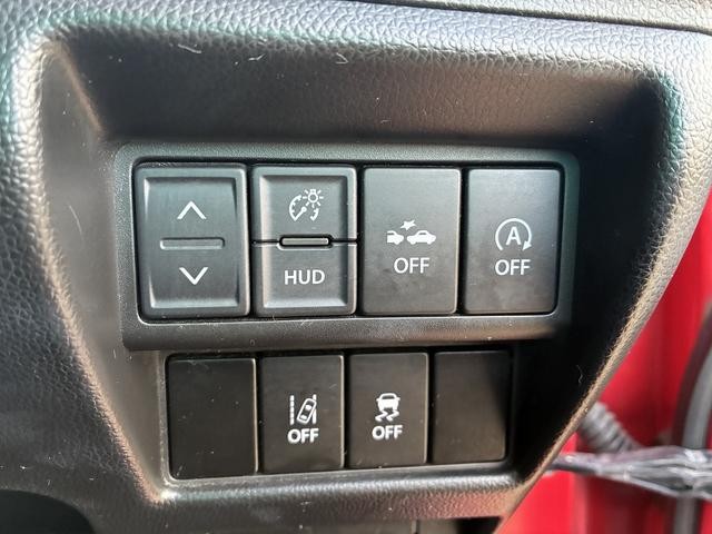 0520530A30260913W00104.jpg