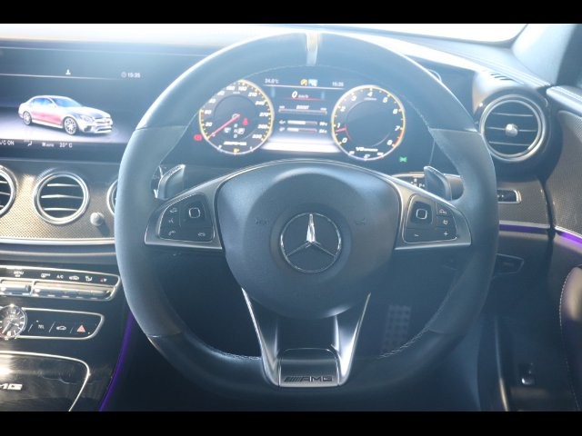 b63199530d48d3486aa46177271a522e.jpg