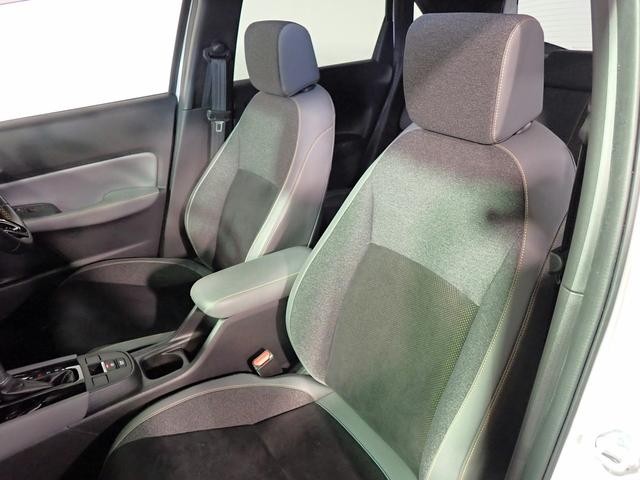 0207791A30260820W00119.jpg