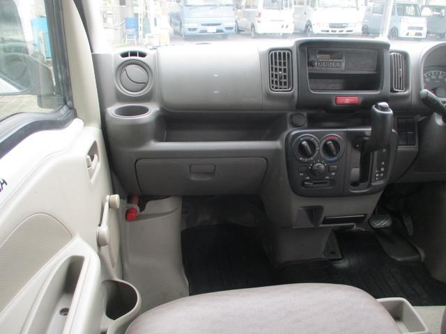 0840079A30260425W00111.jpg