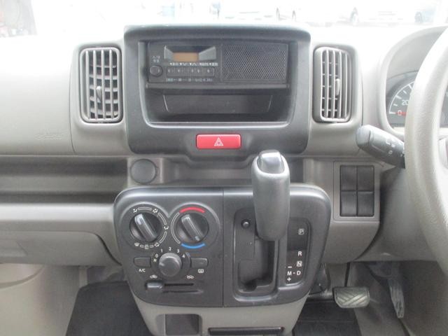 0840079A30260425W00112.jpg