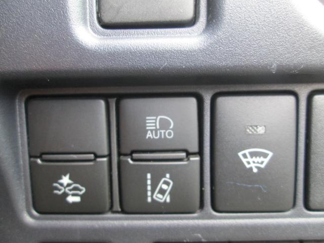 0902700A30260428W00113.jpg