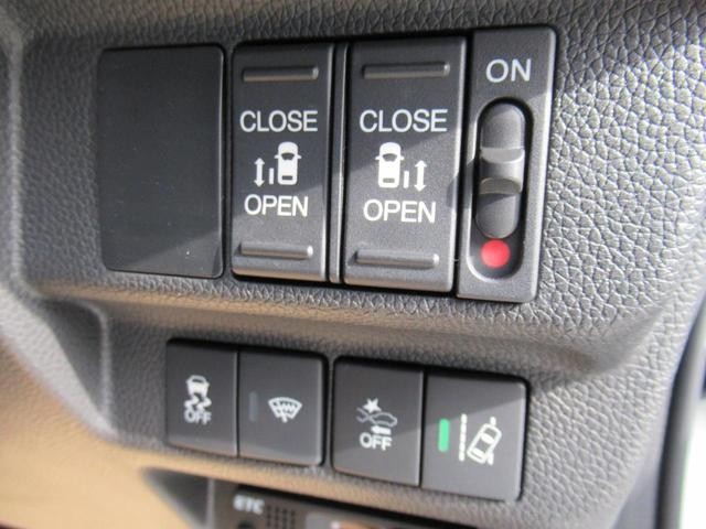 0703310A30260615W00109.jpg