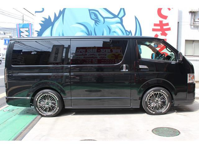 1002634A30260428W00102.jpg