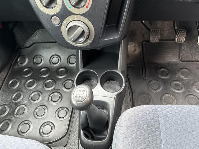 0900304A30260704W00110.jpg