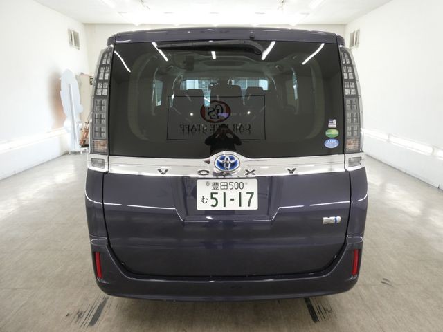 2fdda77c6ed90b25e5b1accc9890f842.jpg