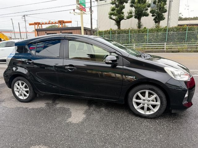 0551436A30260927W00104.jpg