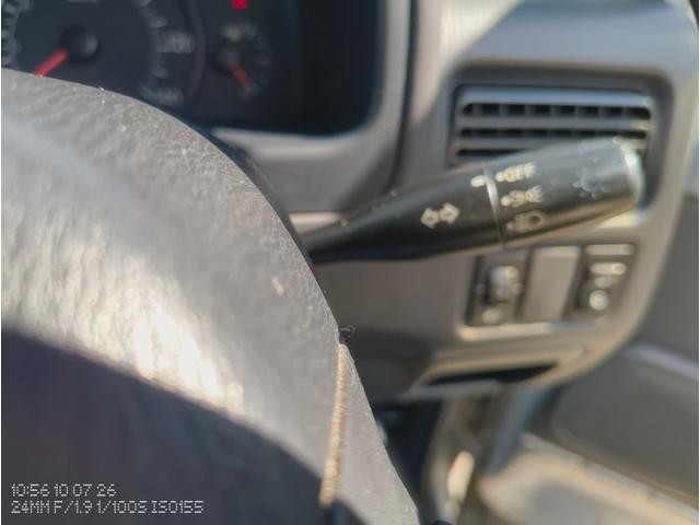 0704385A30261003W00104.jpg