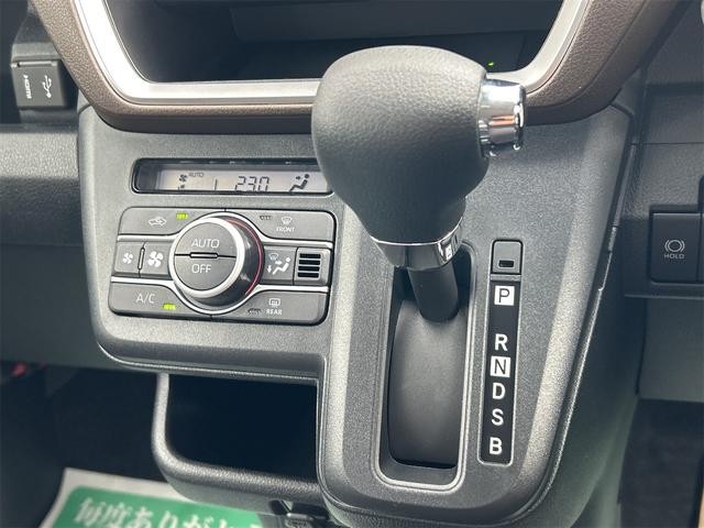 0404411A30260923W00206.jpg