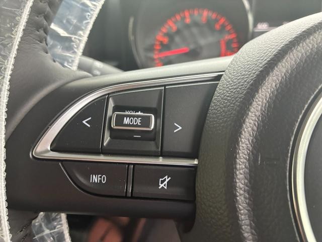 0700986A30260522W00117.jpg