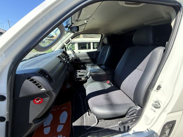 d145e909e949eda7a8d15e9885c9f3ba.jpg