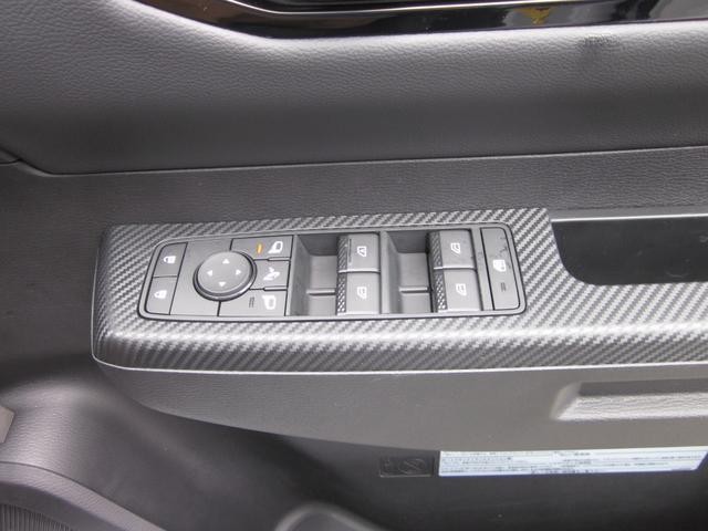 0500101A30241012W00117.jpg