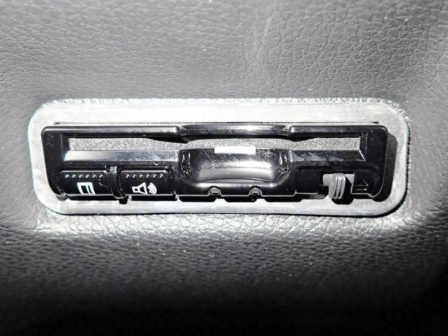 0201190A30260903W00704.jpg