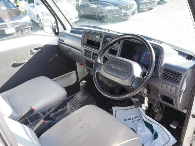 0904095A30260902W00216.jpg