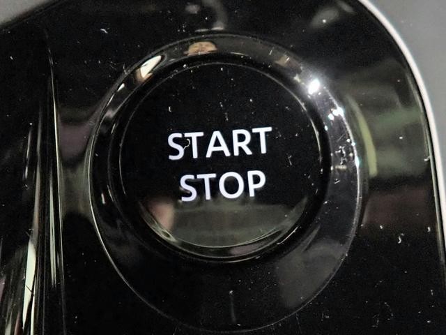 0201999A30260830W00112.jpg