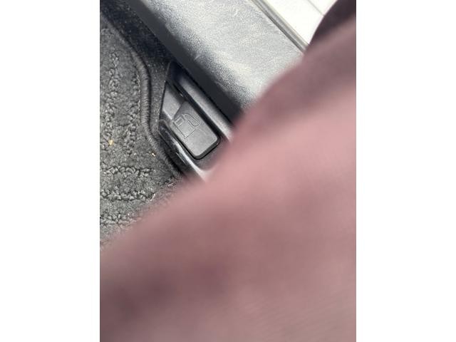 0705802A30261012W00218.jpg