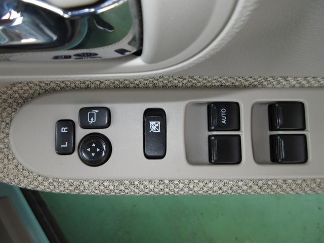 0706894A30260822W00118.jpg