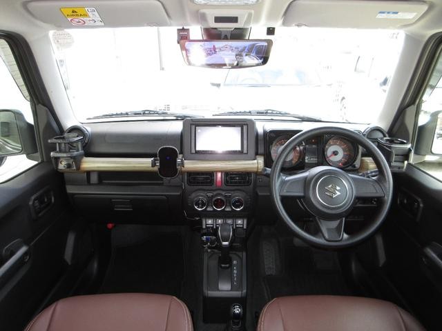 0706894A30260910W00107.jpg