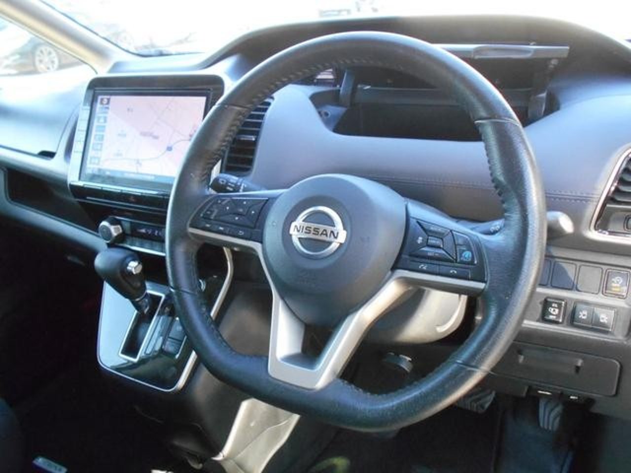 2021 Nissan Serena, photo 6 of 6