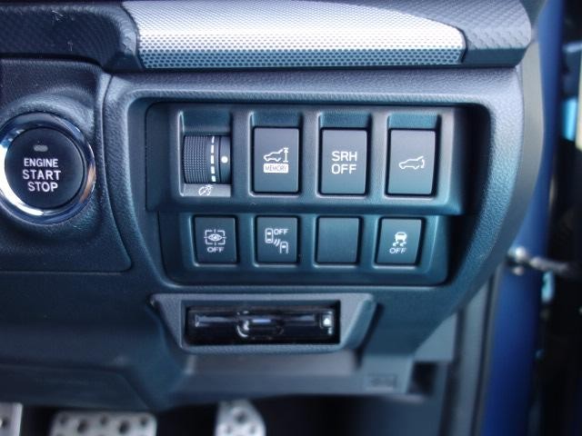 0550895A30260821W00509.jpg