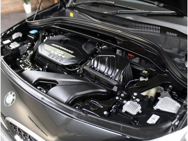 9510358A30260922W00119.jpg