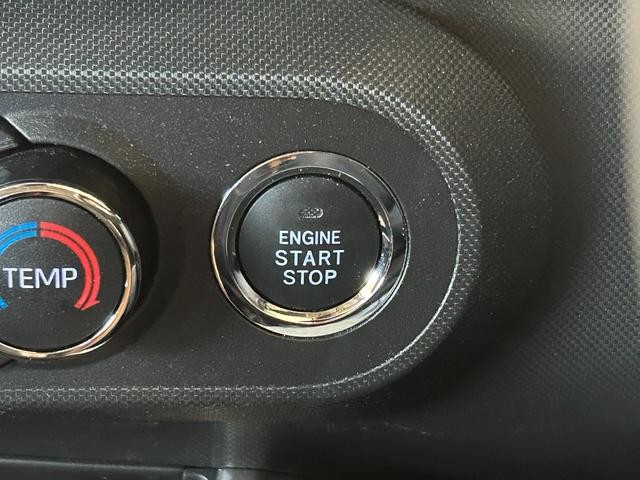 0702758A30260905W00307.jpg