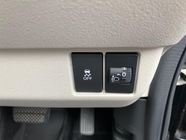 0202095A30260903W00513.jpg