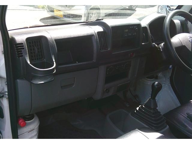 0709078A30260819W00119.jpg