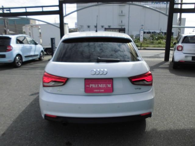0702611A30260918W00106.jpg