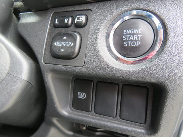 0610025A30260704W00216.jpg