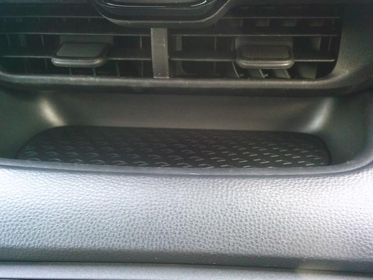 2021 Nissan Note, photo 2 of 2
