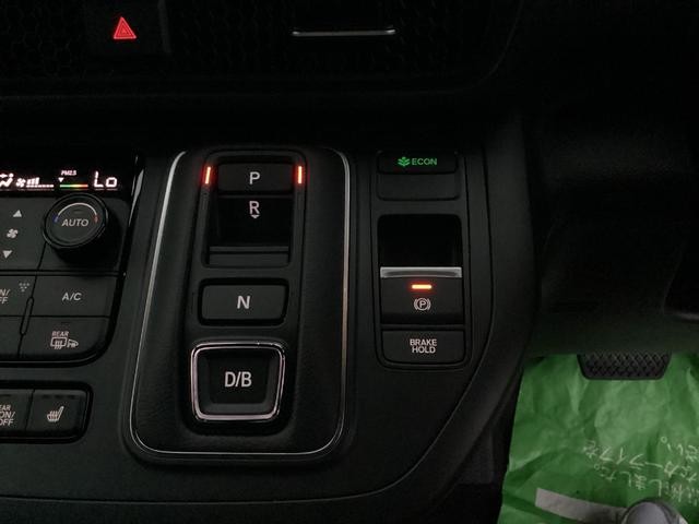 0702900A30260912W01108.jpg