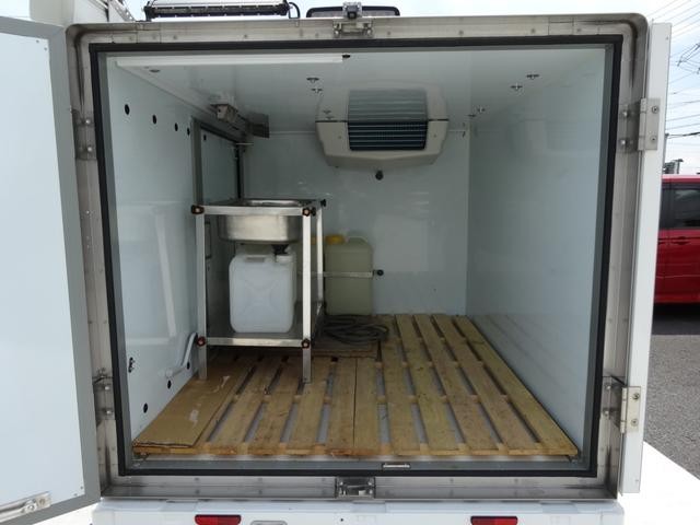 5e3de0fca10b18ca4b4f1604d37da984.jpg