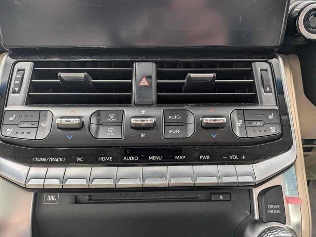 0301981A30260809W00405.jpg