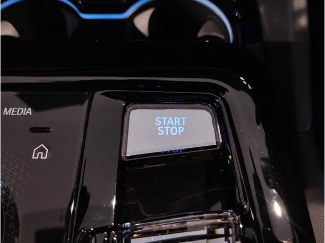0701775A30260620W00118.jpg