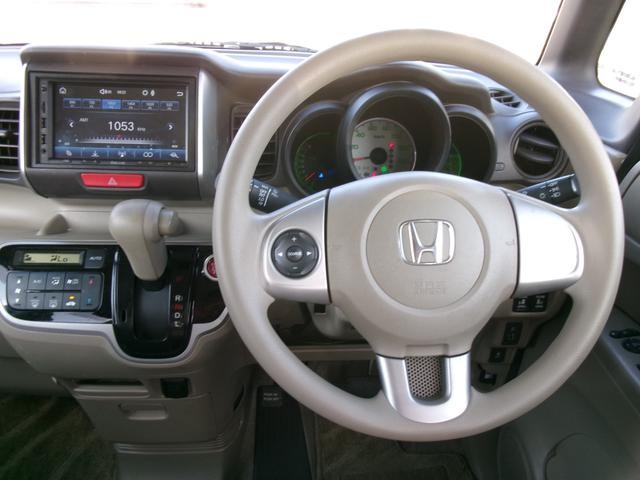 0208874A30261012W00114.jpg