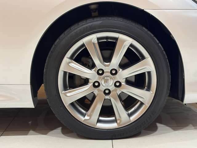 5d1bad15e04f1f81fca960070d68a8eb.jpg