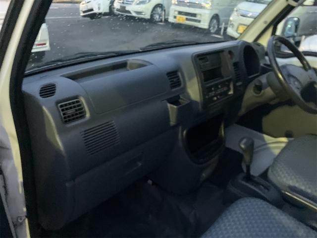 0560261A30260928W00514.jpg