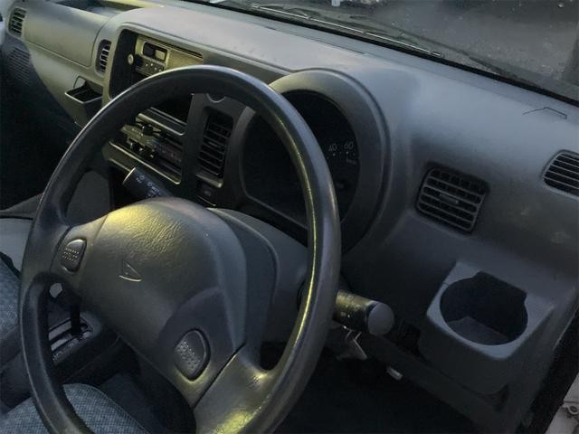 0560261A30260928W00518.jpg