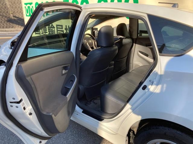 1002468A30260408W00307.jpg
