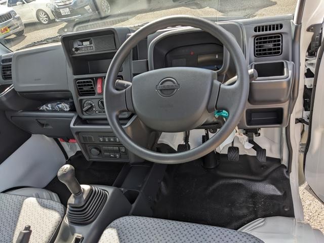 0902355A30260915W00309.jpg