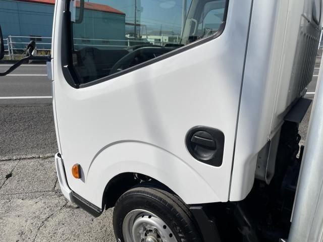 ee9a21accb2568e7e2bf852fb0fac3b7.jpg