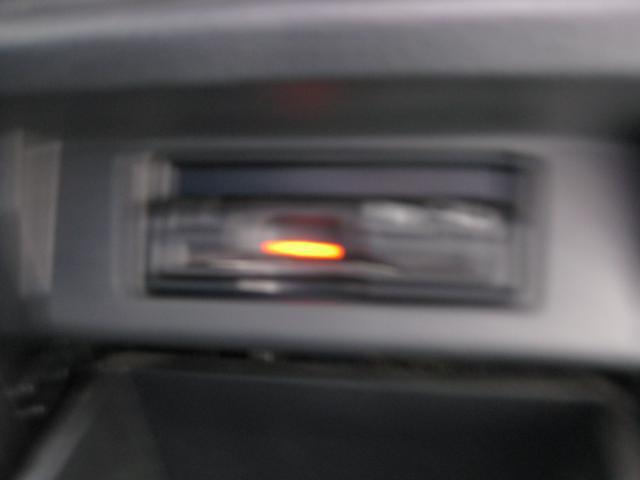 1201176A30260609W00112.jpg