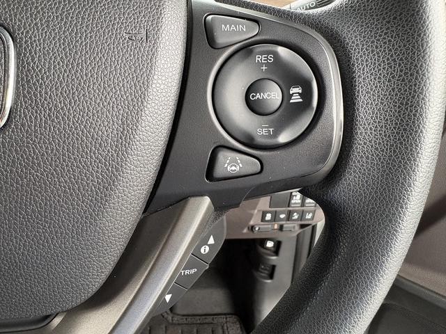 0500136A30261002W00219.jpg