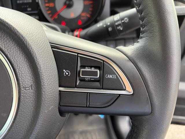 0401423A30260925W00213.jpg